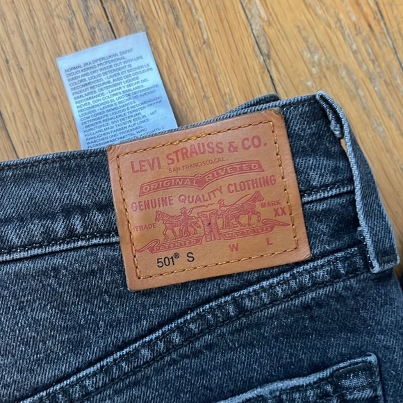black wash levi’s - Picture 2 of 8